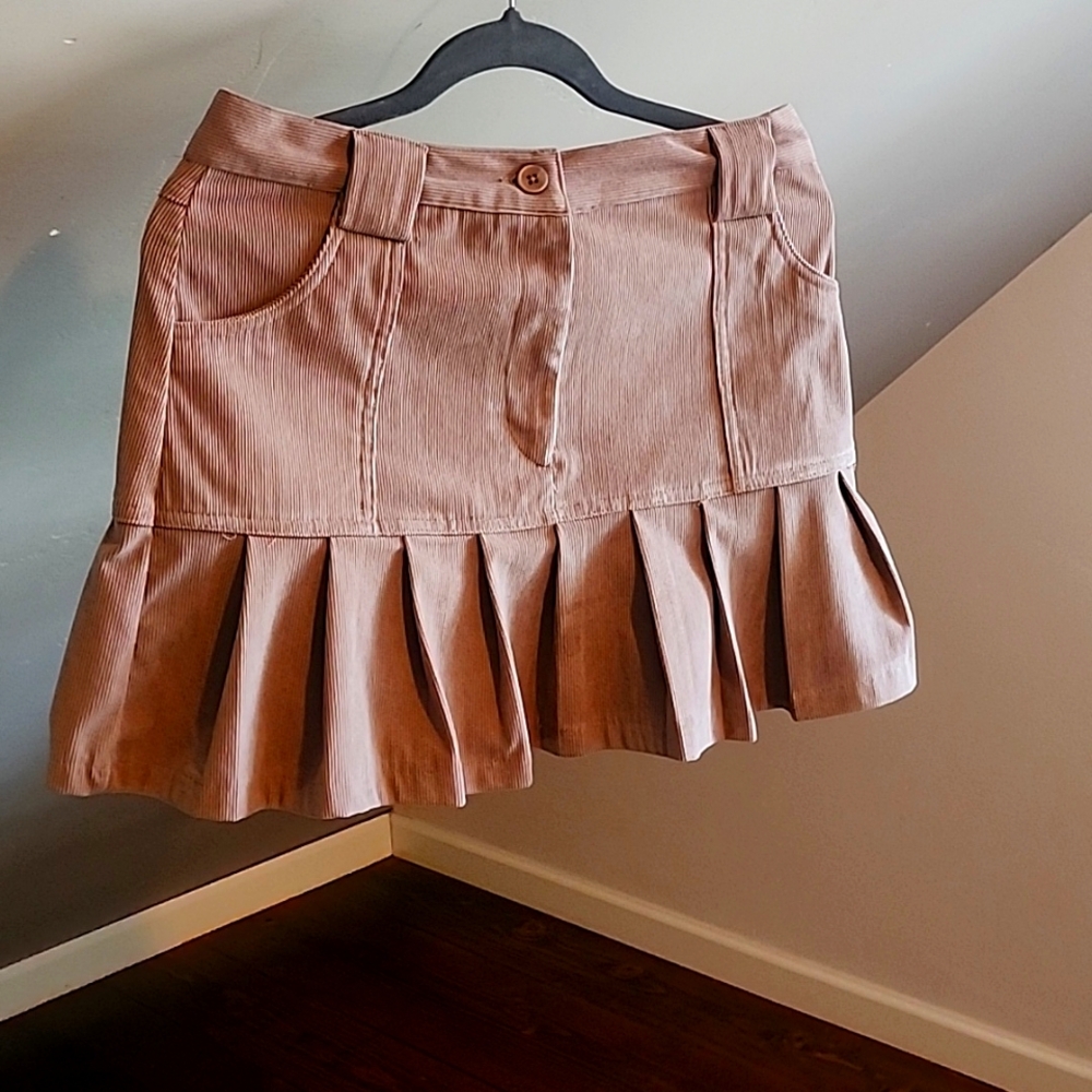 Sincerely Jules, brown corduroy Jean skirt.